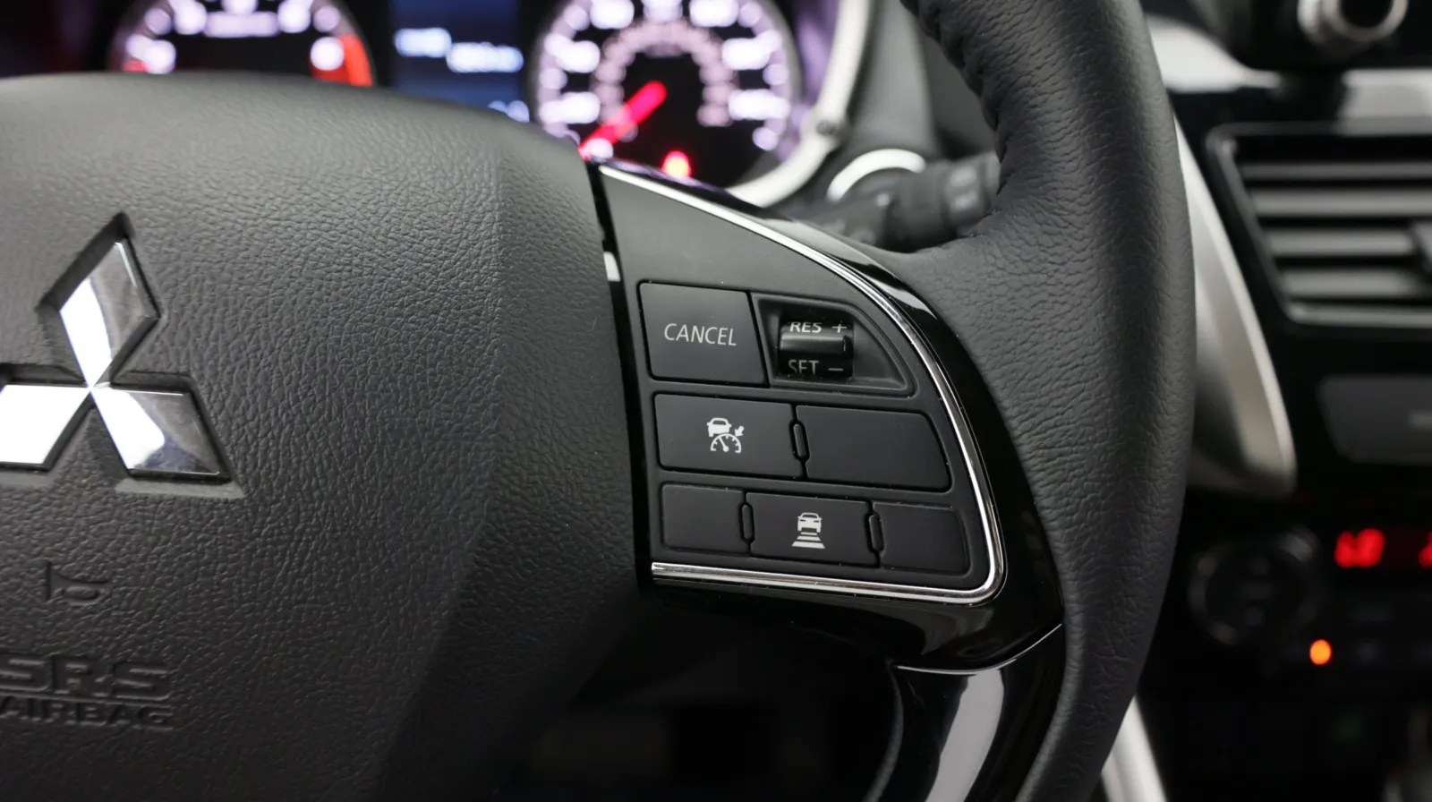 Mitsubishi Eclipse Cross photo 18