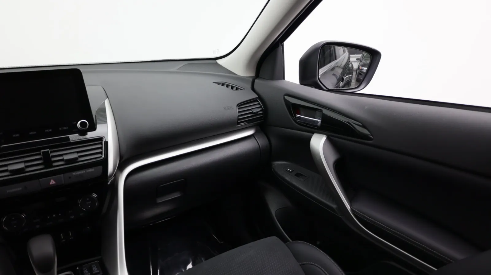 Mitsubishi Eclipse Cross photo 28
