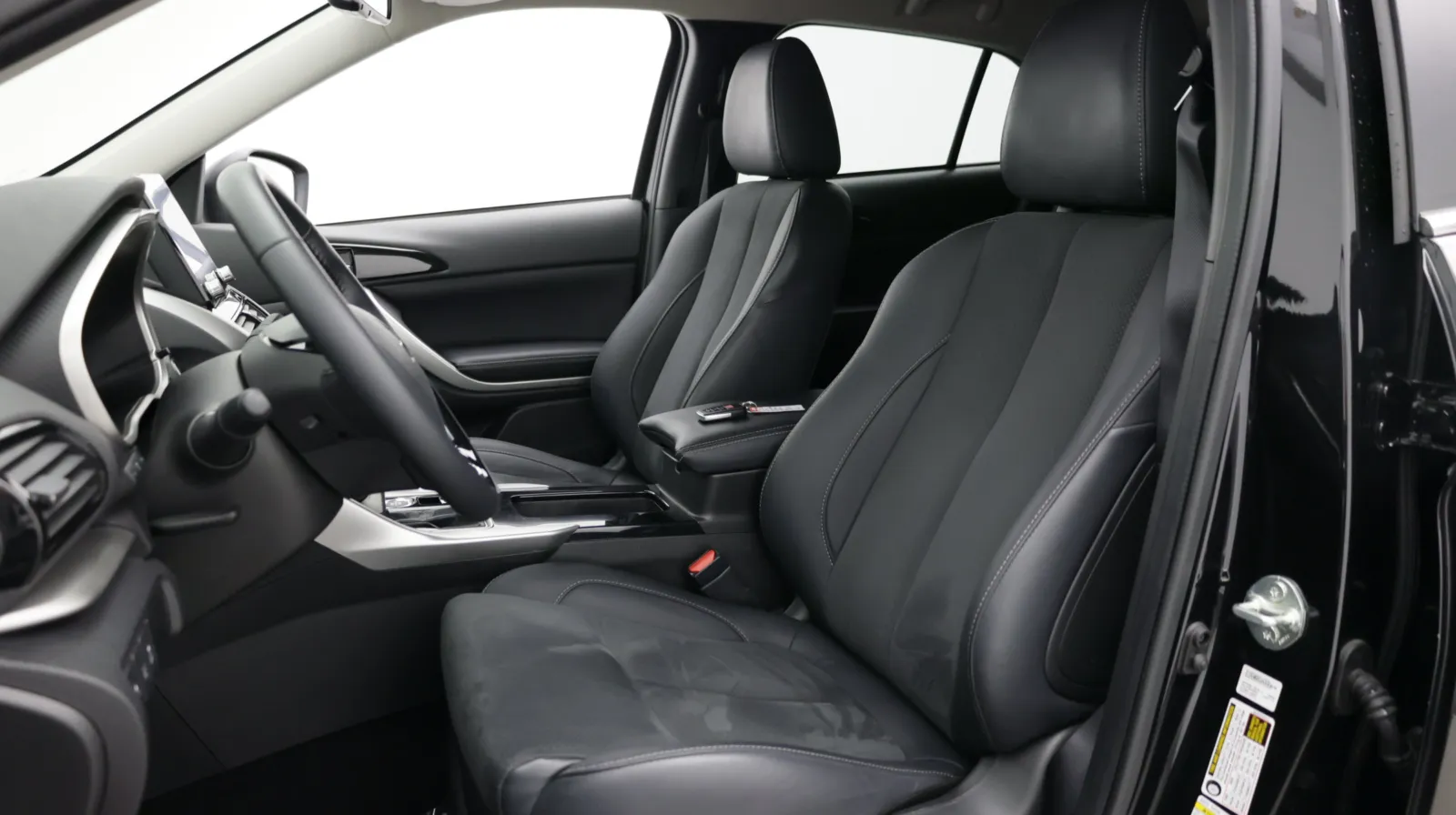Mitsubishi Eclipse Cross photo 14