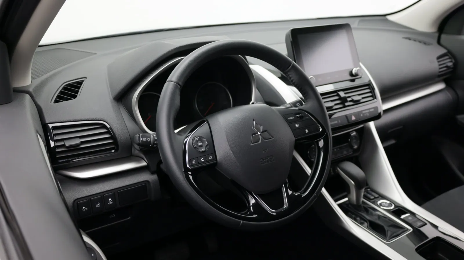 Mitsubishi Eclipse Cross photo 8