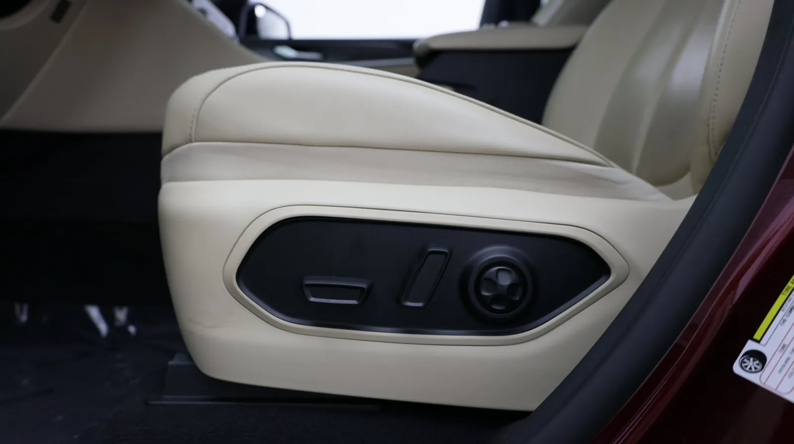 Jeep Grand Cherokee photo 15