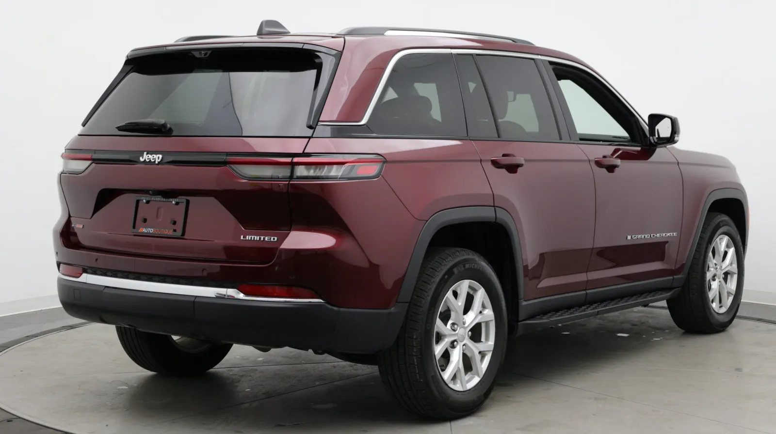 Jeep Grand Cherokee photo 8