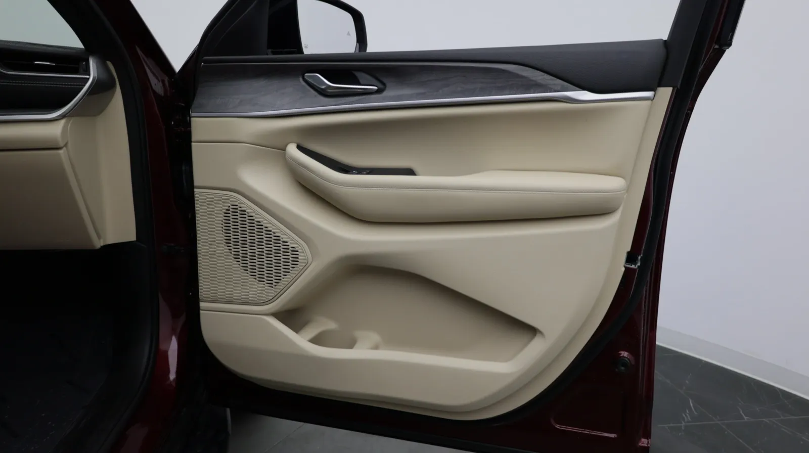 Jeep Grand Cherokee photo 36