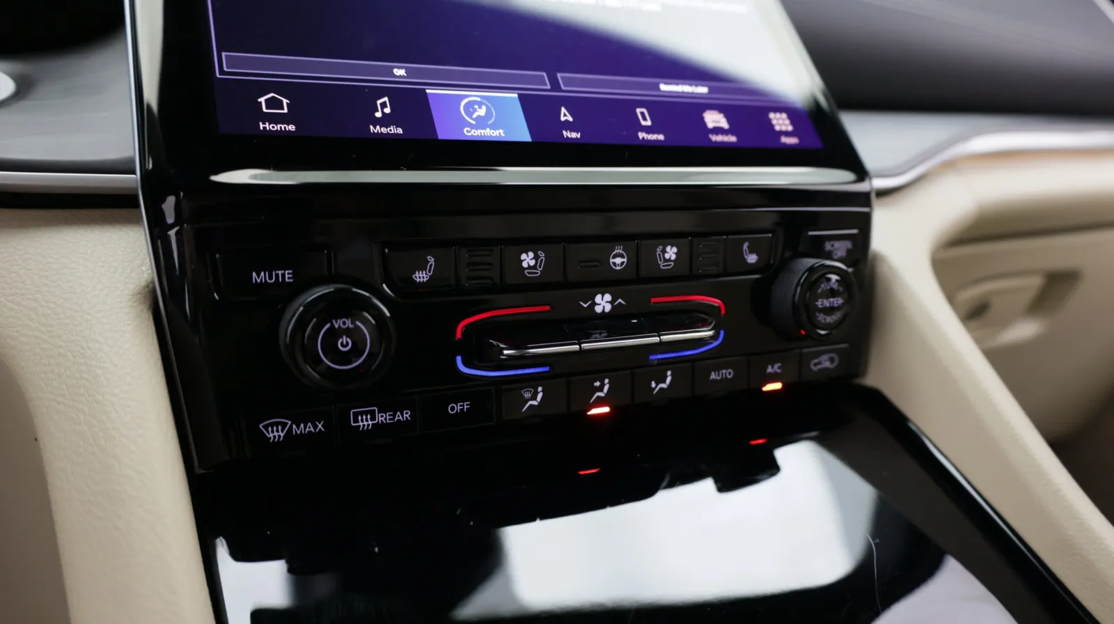 Jeep Grand Cherokee photo 19