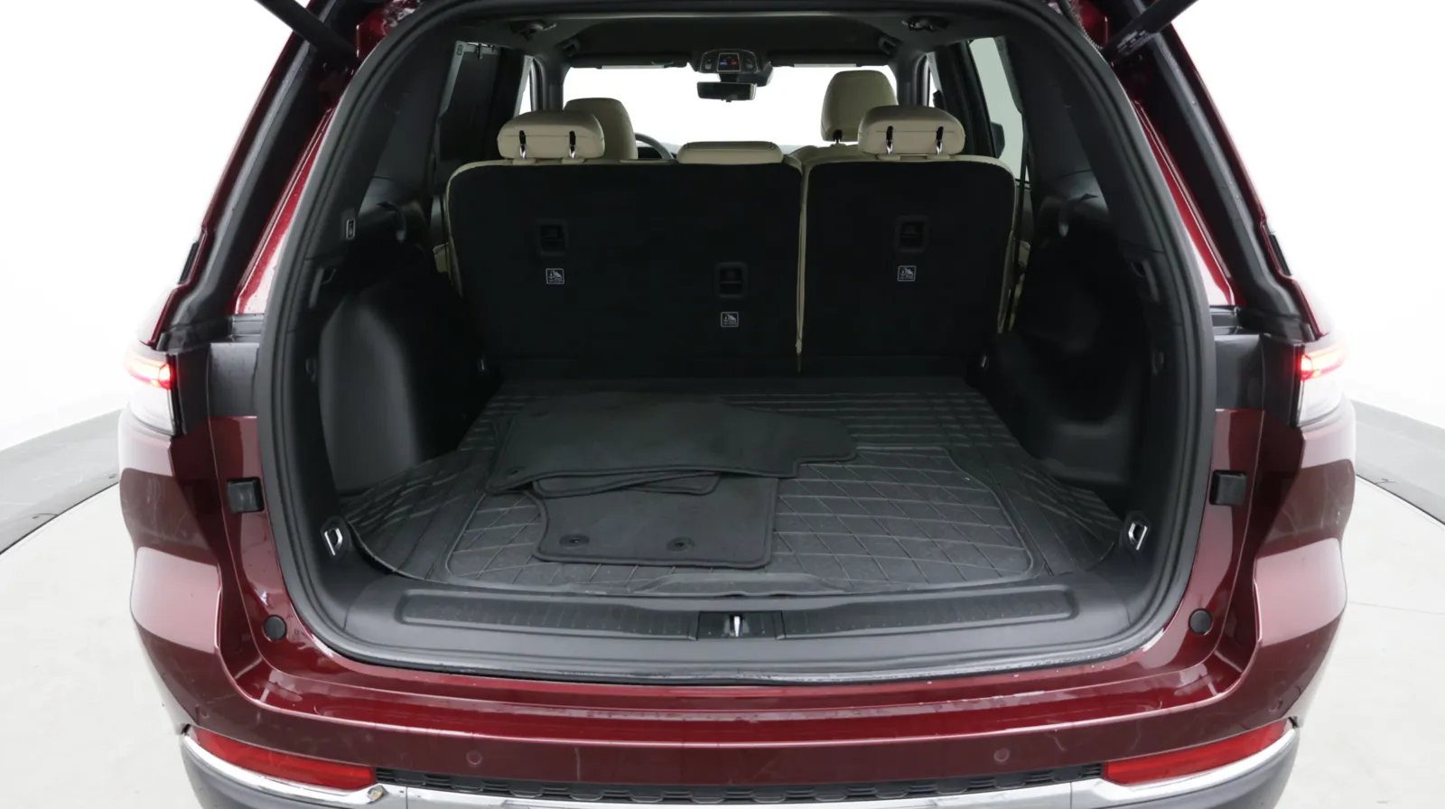 Jeep Grand Cherokee photo 32