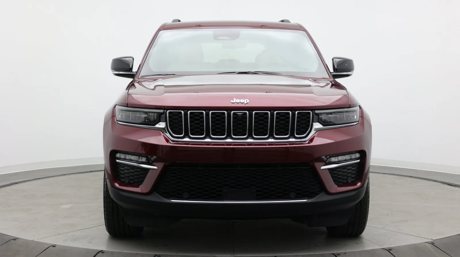 Jeep Grand Cherokee photo 2