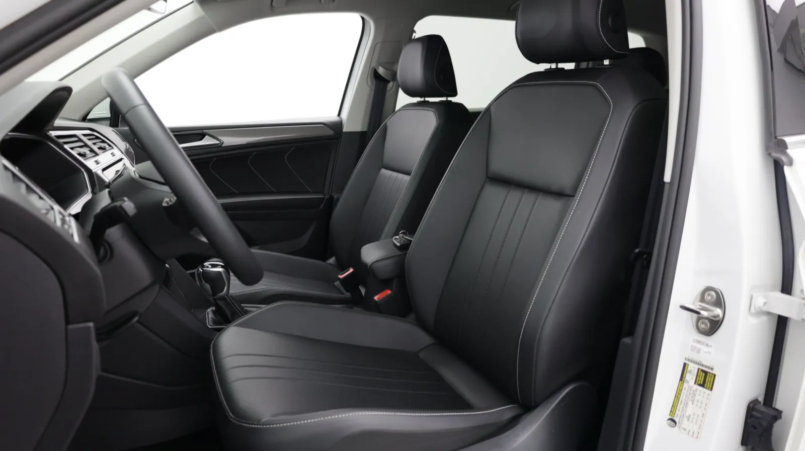 Volkswagen Tiguan photo 16