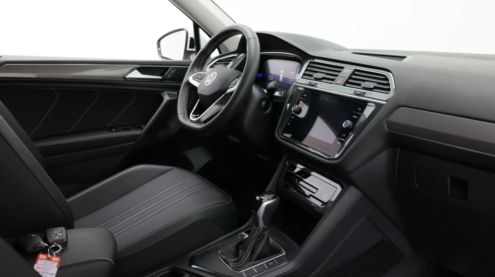 Volkswagen Tiguan photo 36