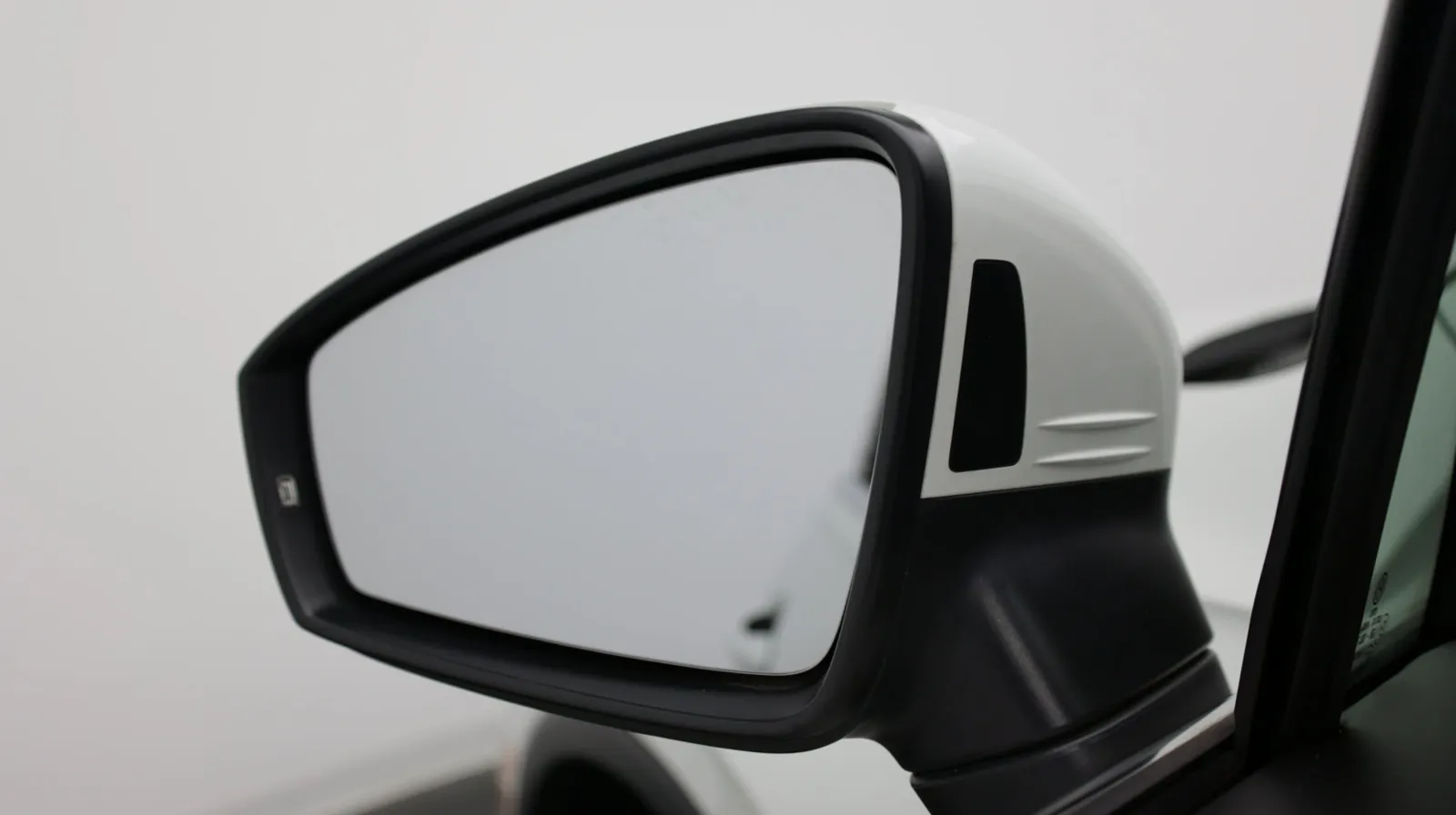 Volkswagen Tiguan photo 14