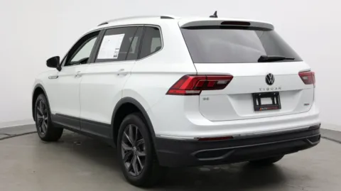More photos of 2023 Volkswagen Tiguan SE at Auto Boutique Florida, FL