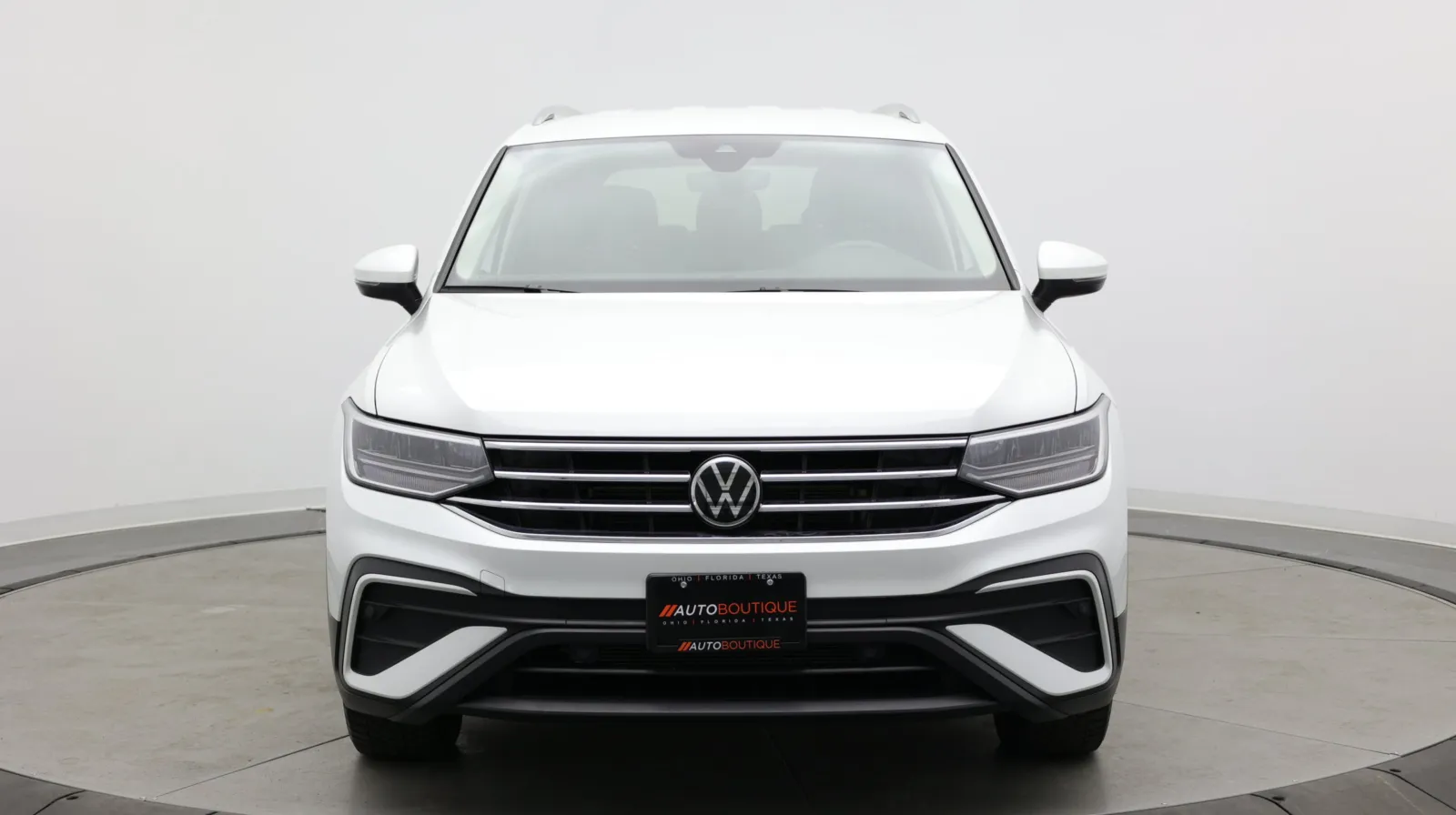 Volkswagen Tiguan photo 2