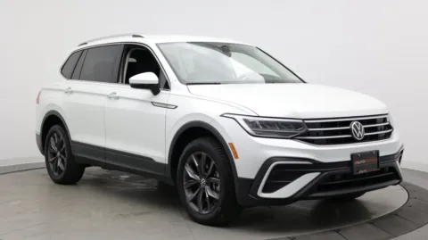 Another view of 2023 Volkswagen Tiguan SE for sale in Jacksonville, FL at Auto Boutique Florida