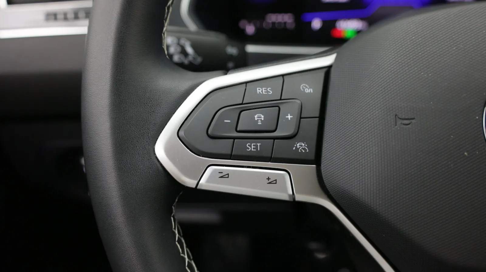 Volkswagen Tiguan photo 22