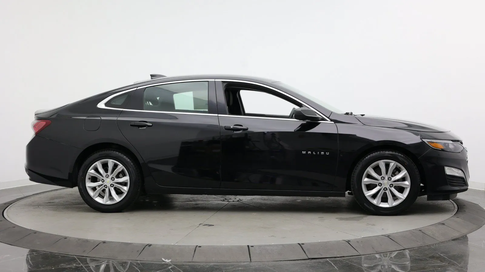 Chevrolet Malibu photo 7