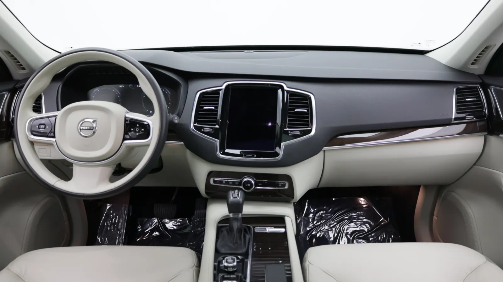 Volvo XC90 photo 28