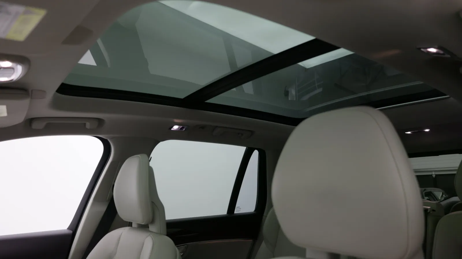 Volvo XC90 photo 22