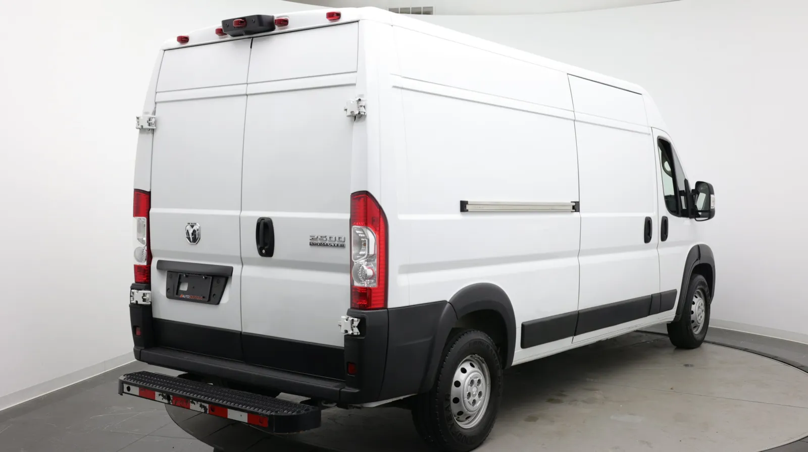 Ram Cargo Van photo 6