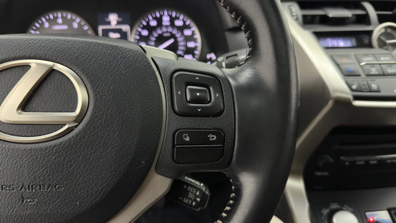Lexus NX photo 25