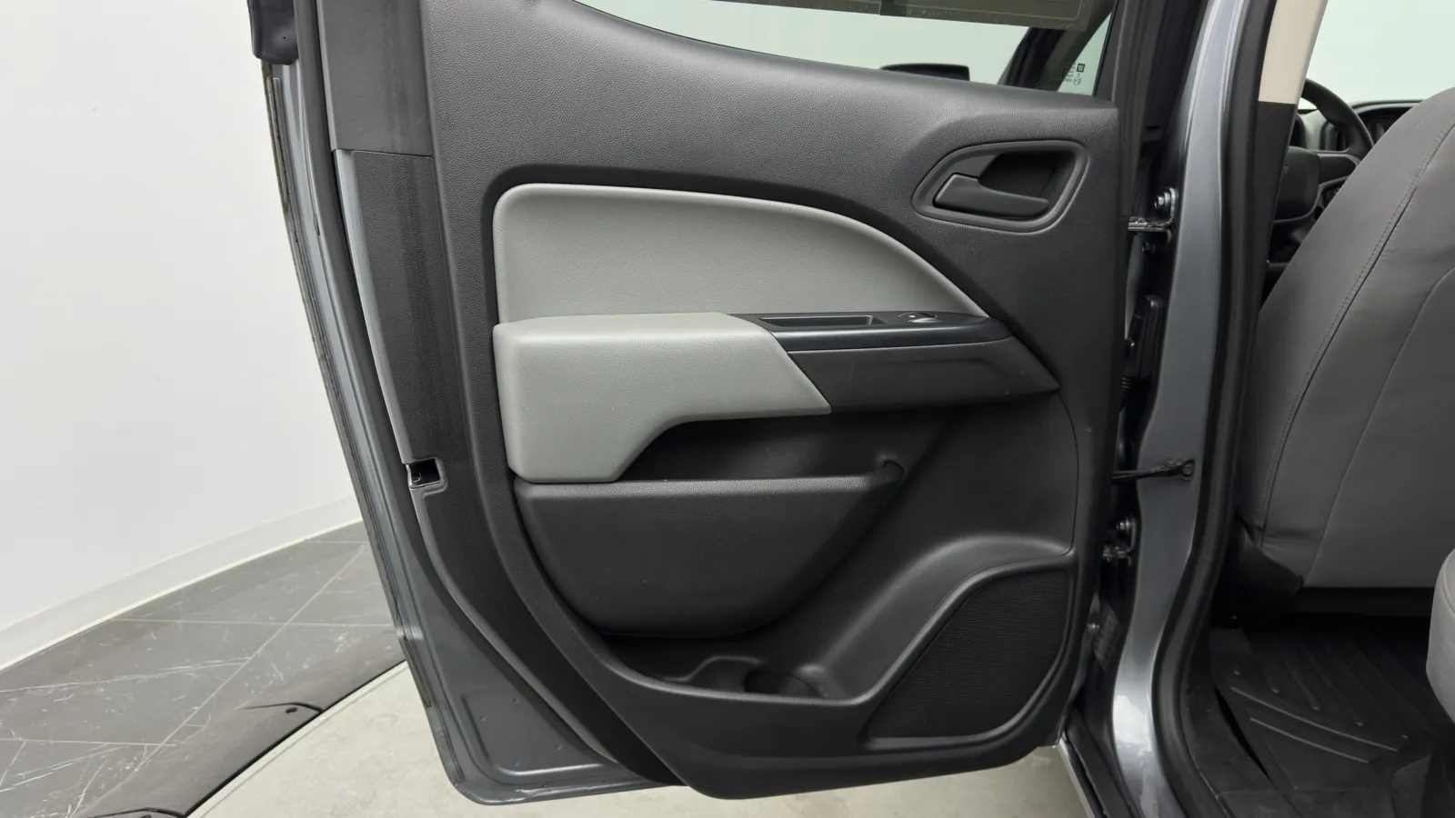 Chevrolet Colorado photo 23