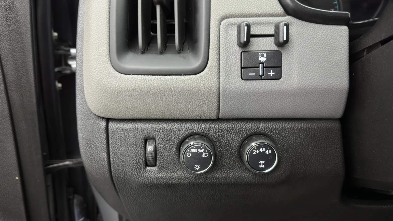 Chevrolet Colorado photo 14