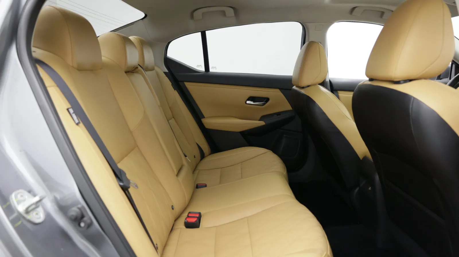 Nissan Sentra photo 32