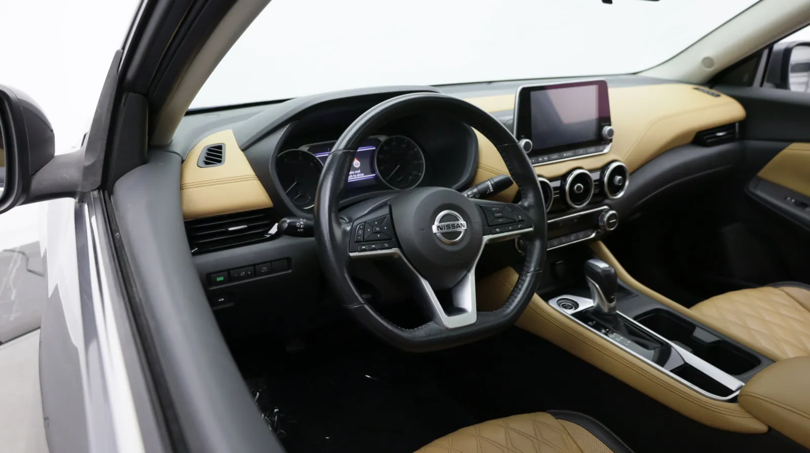 Nissan Sentra photo 9
