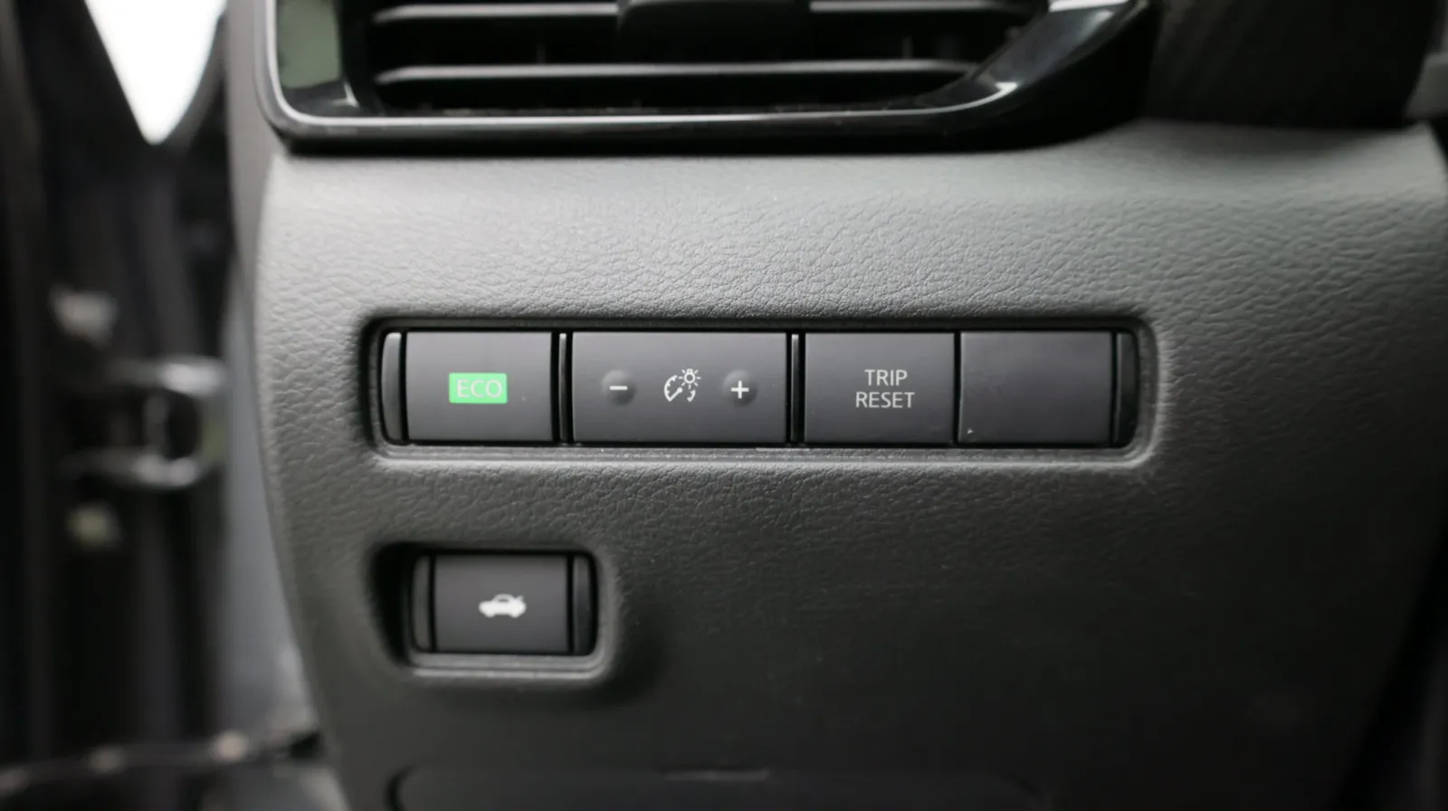 Nissan Sentra photo 17