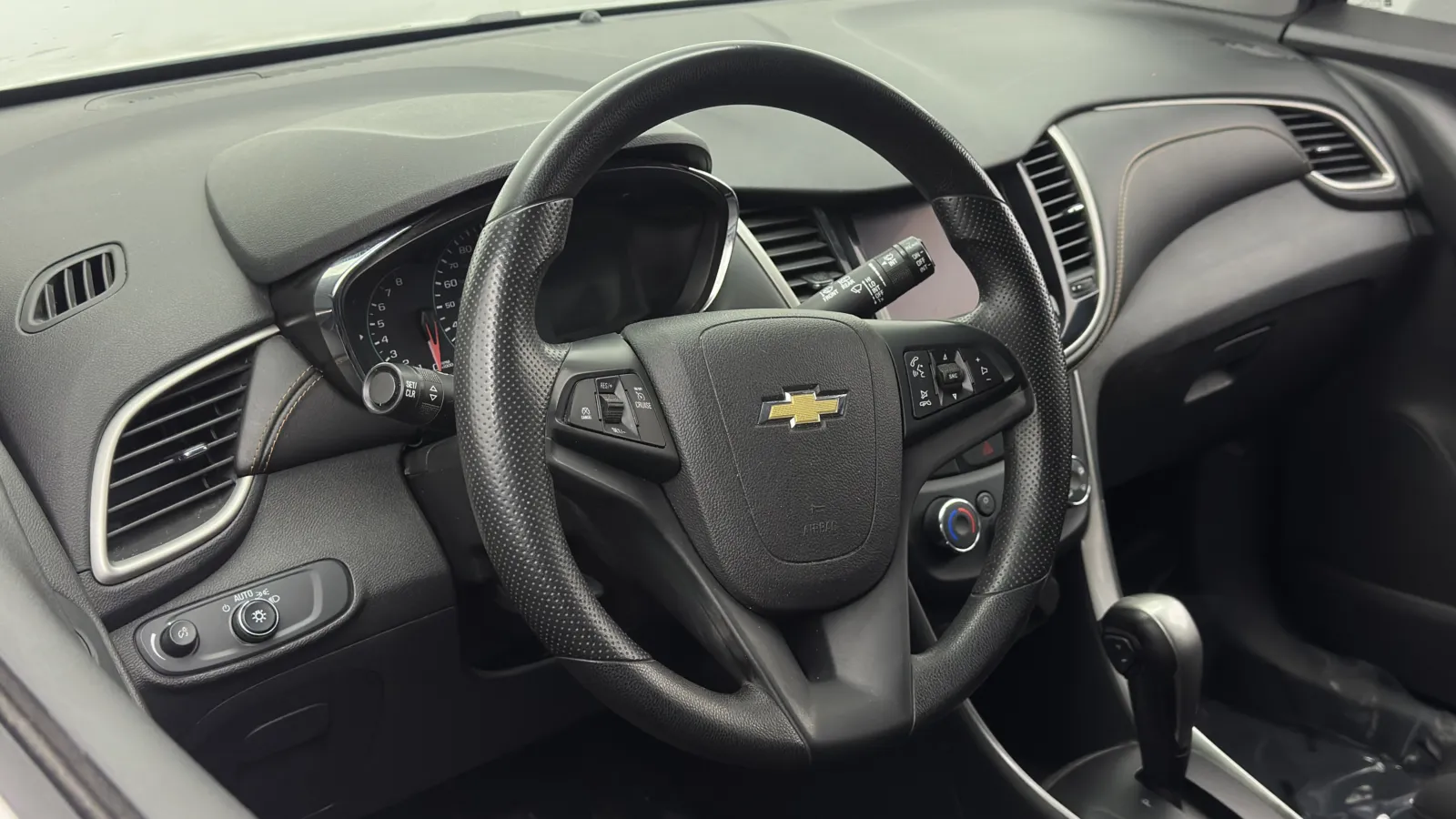 Chevrolet Trax photo 9