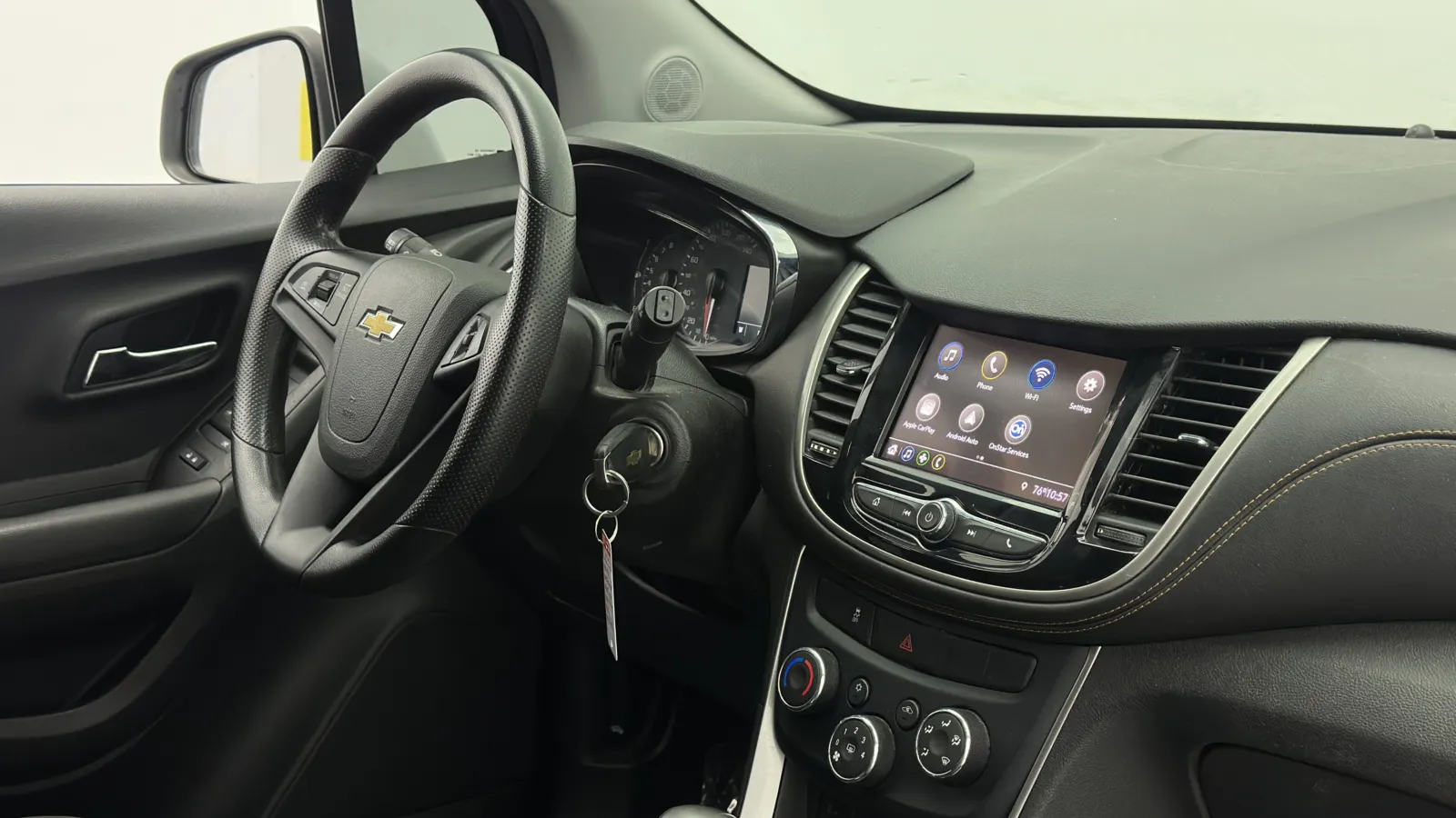 Chevrolet Trax photo 33