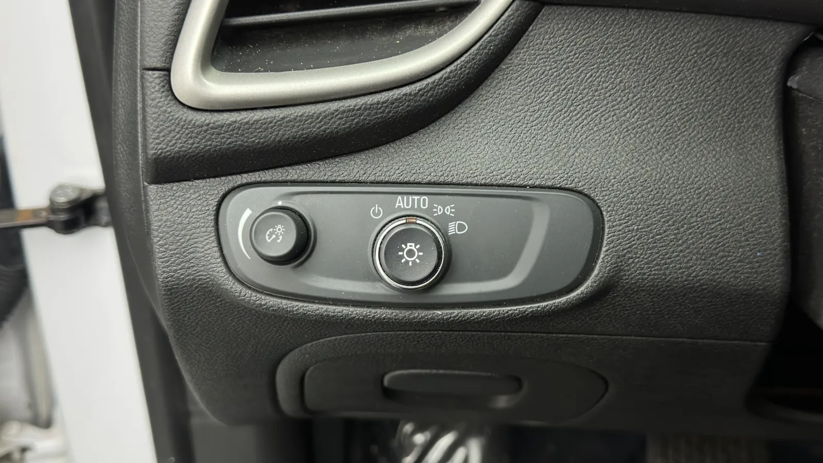 Chevrolet Trax photo 15