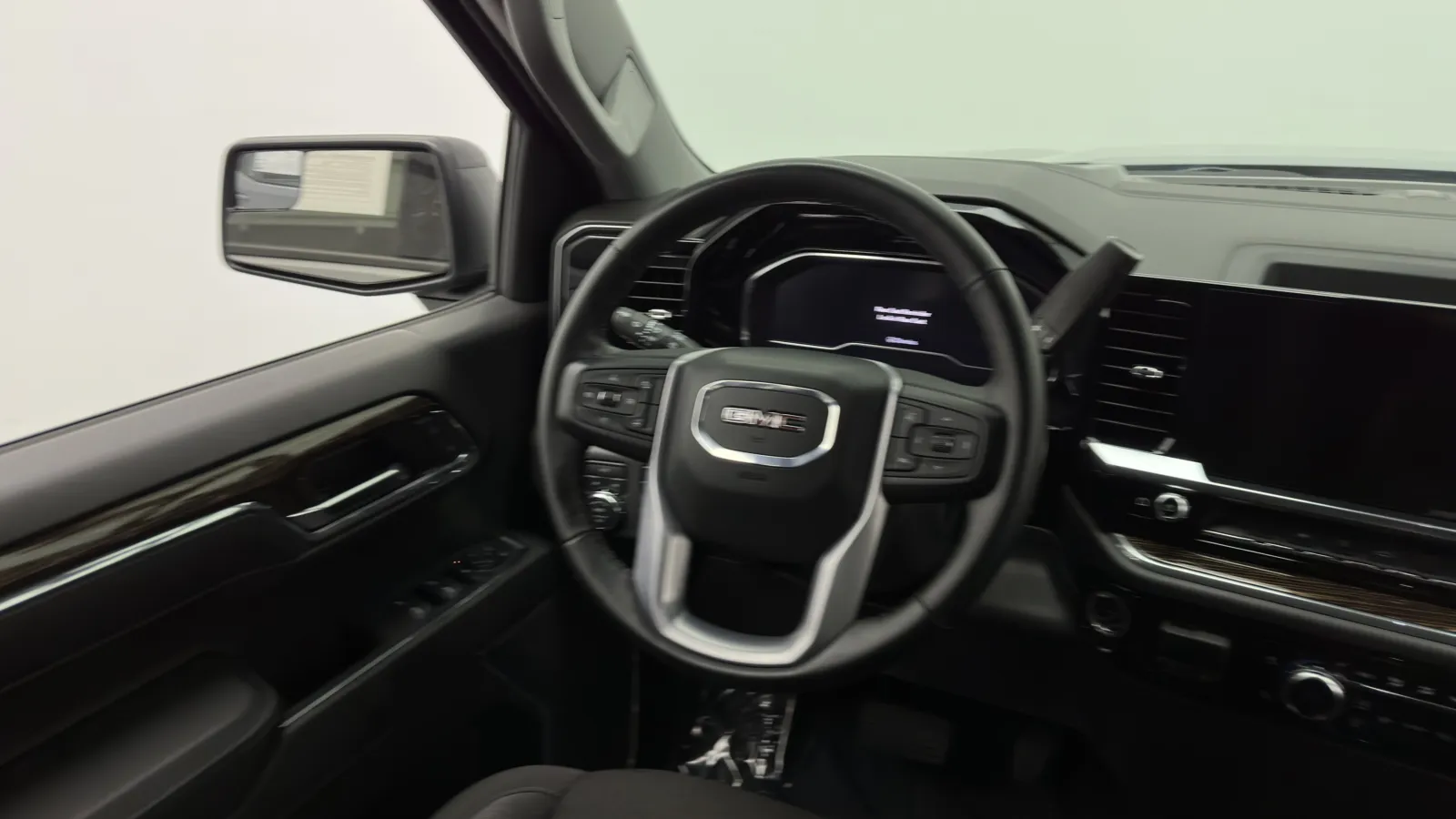 GMC Sierra photo 28