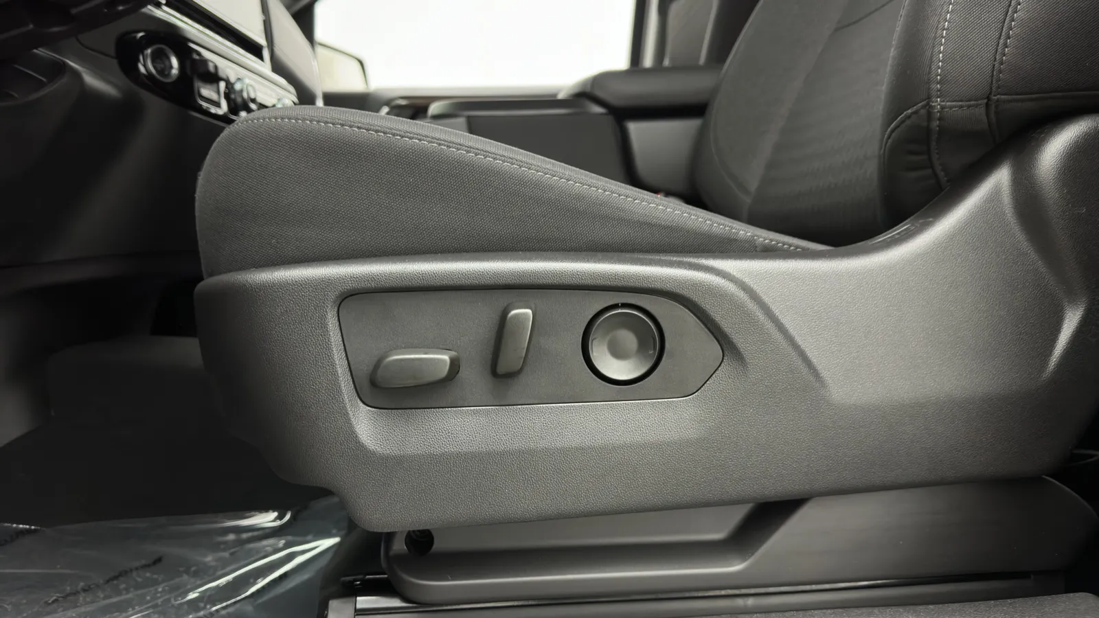 GMC Sierra photo 13