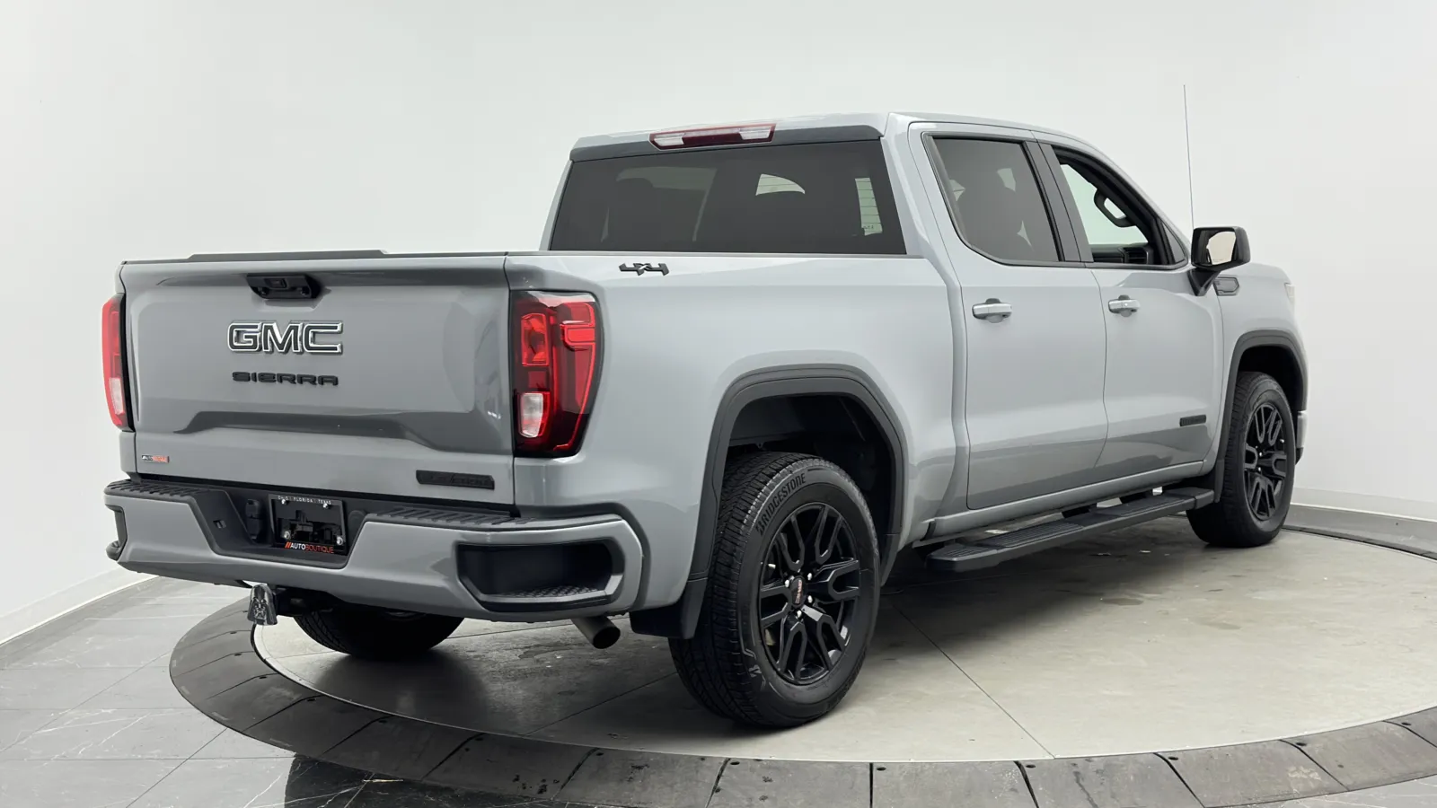 GMC Sierra photo 7