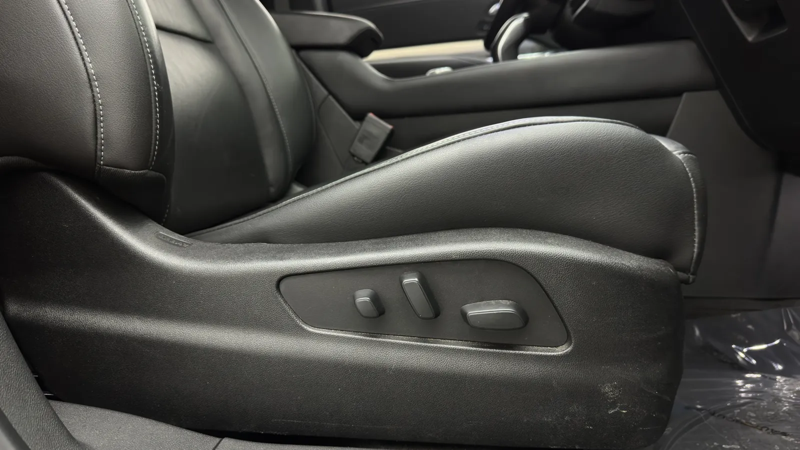 Cadillac XT4 photo 28
