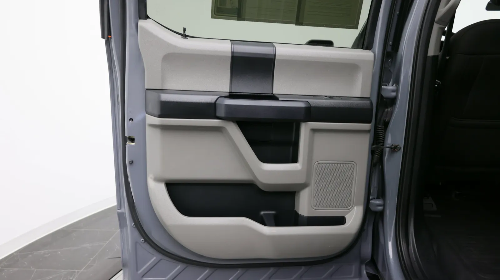 Ford F-150 photo 21
