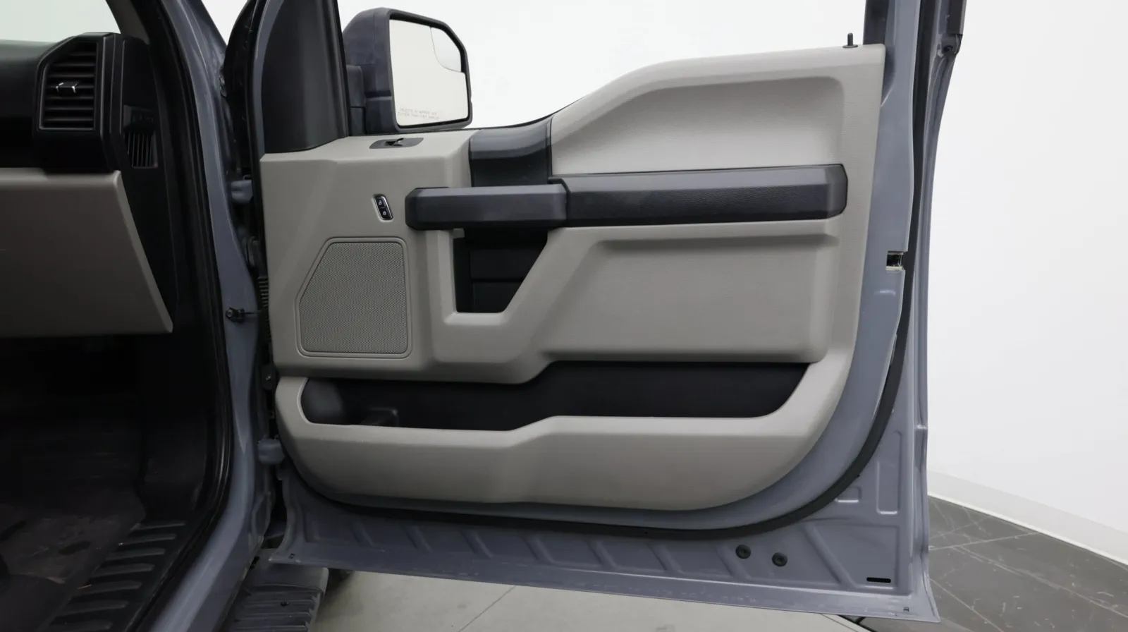 Ford F-150 photo 29