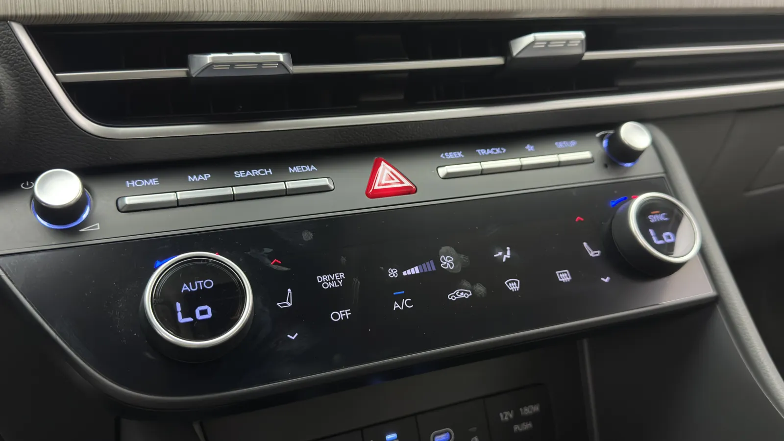 Hyundai Sonata photo 17