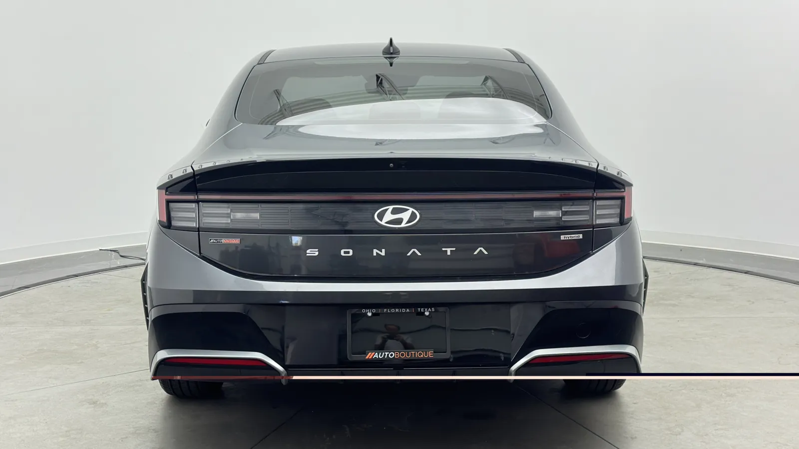 Hyundai Sonata photo 6