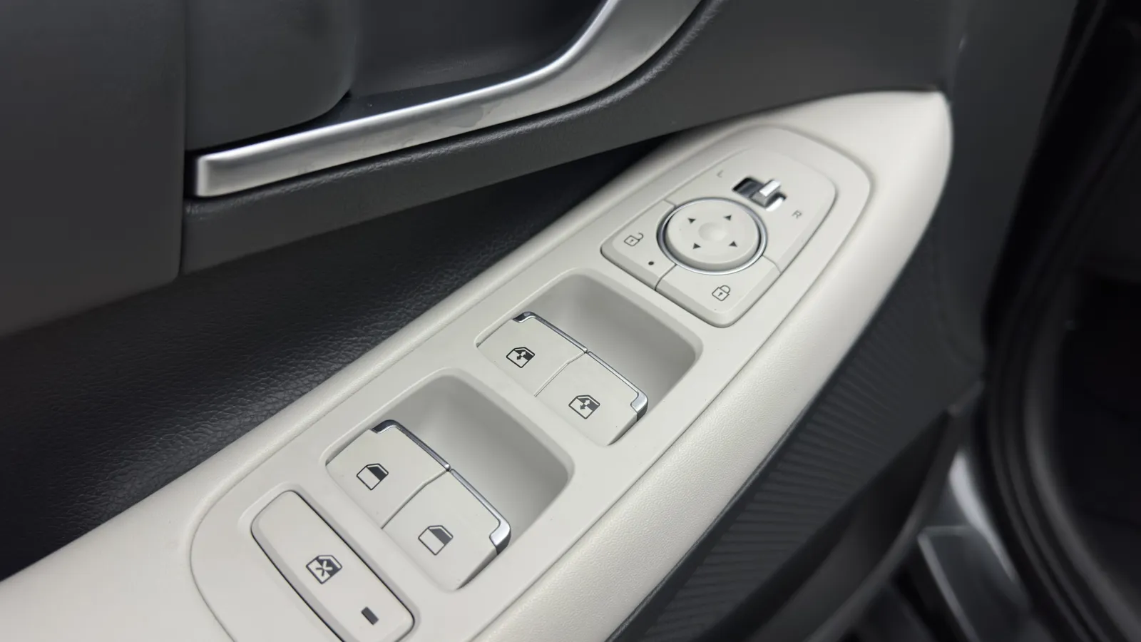 Hyundai Sonata photo 11