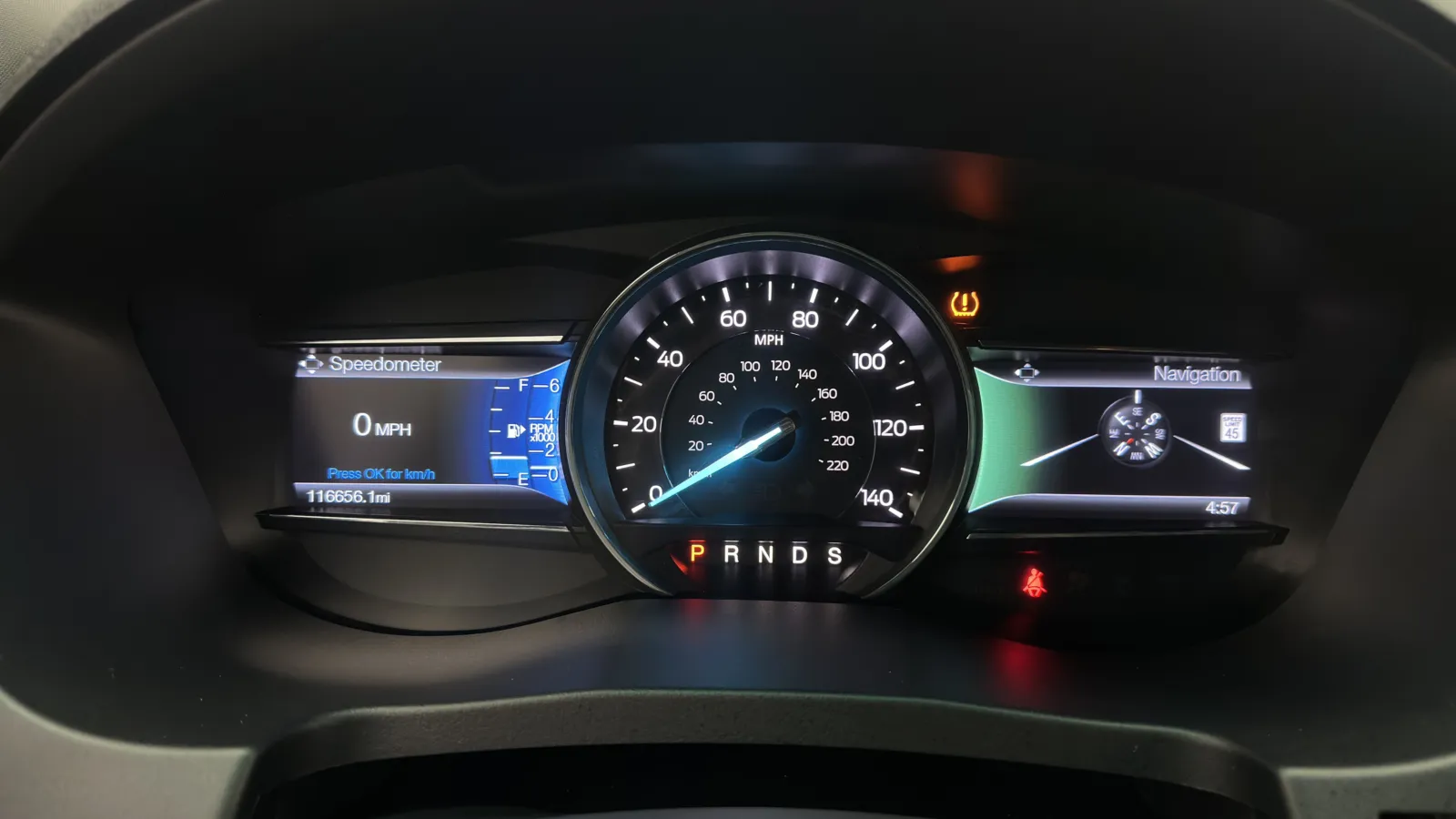 Ford Explorer photo 21