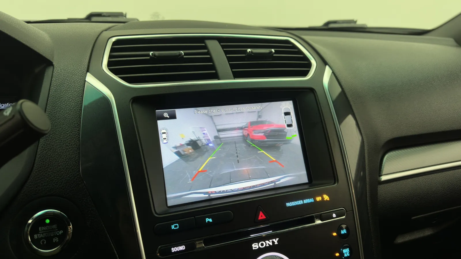 Ford Explorer photo 20