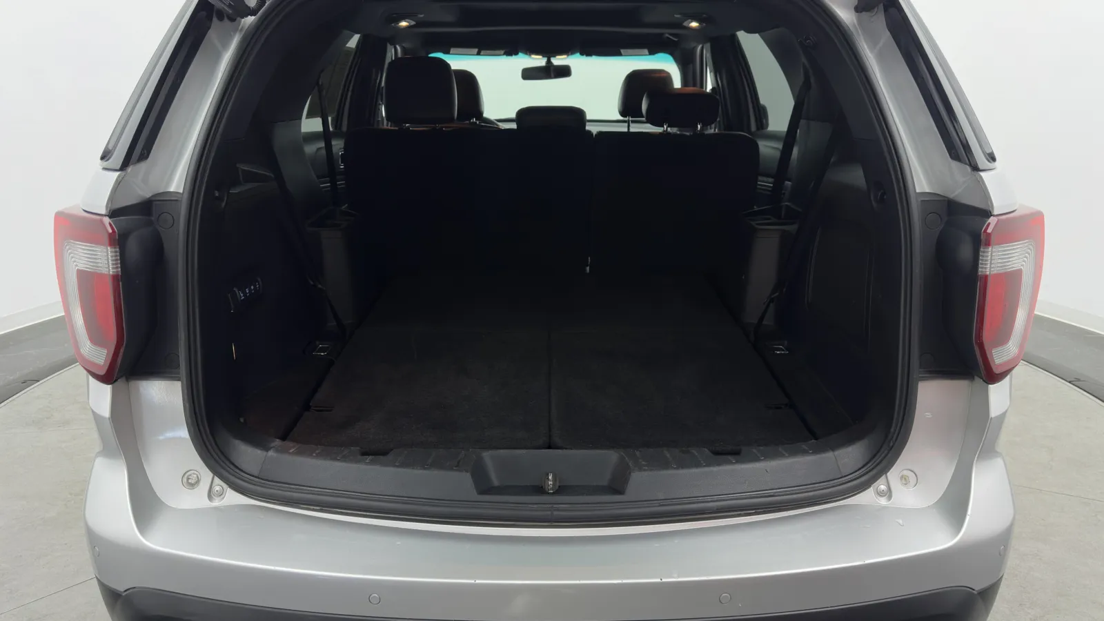 Ford Explorer photo 37