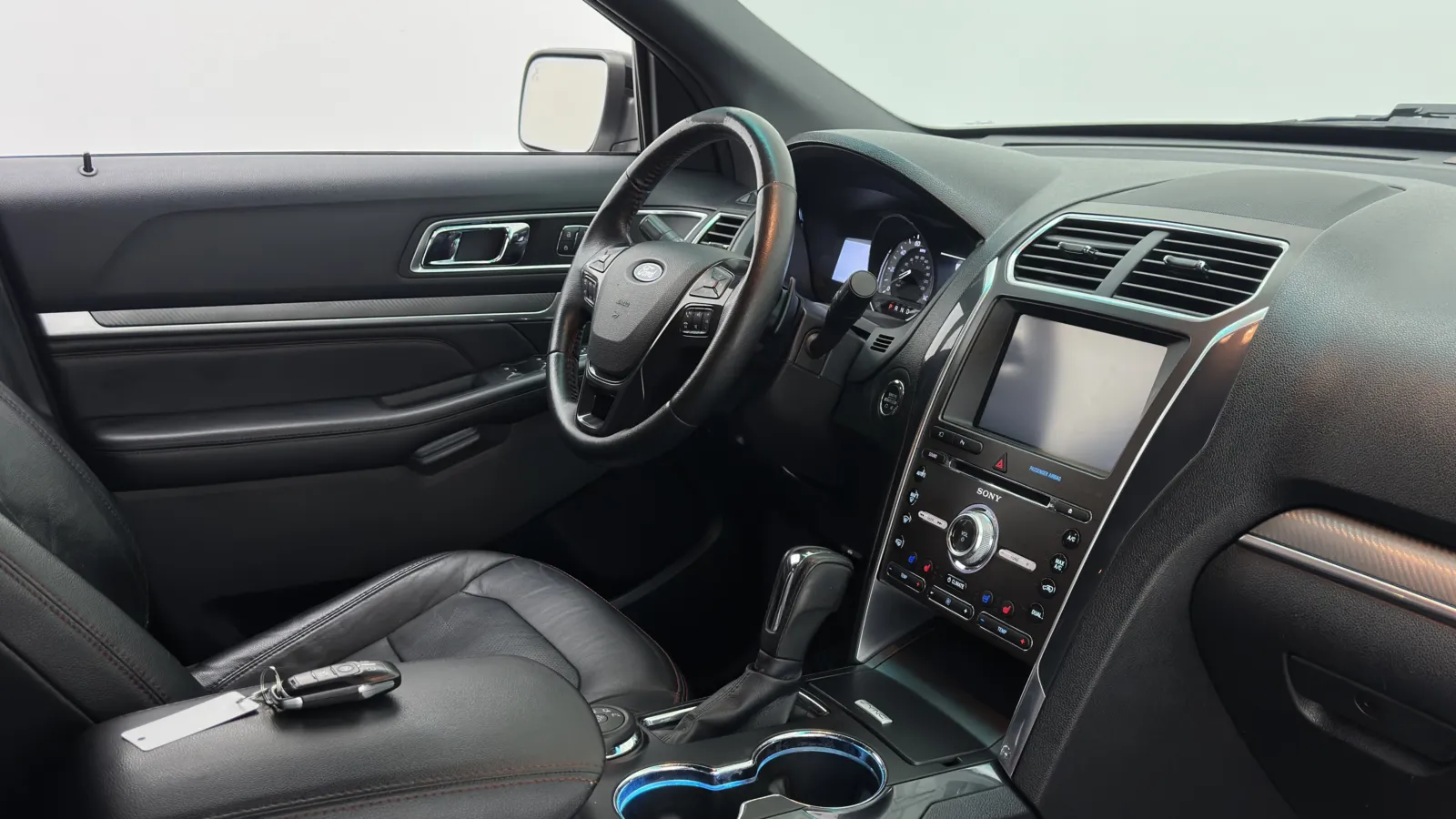 Ford Explorer photo 41