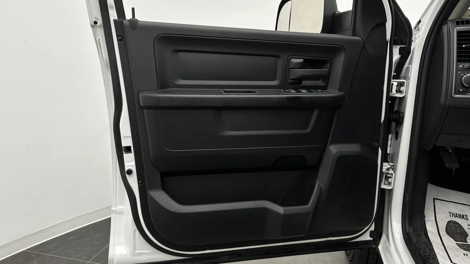 Ram 1500 photo 9