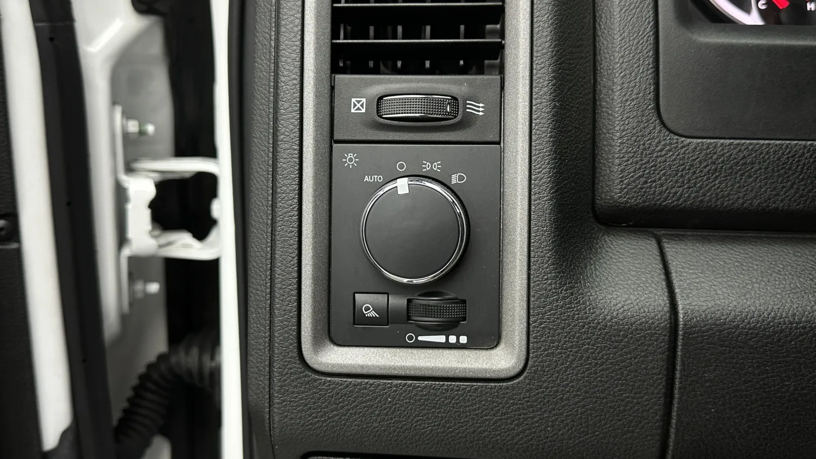 Ram 1500 photo 14