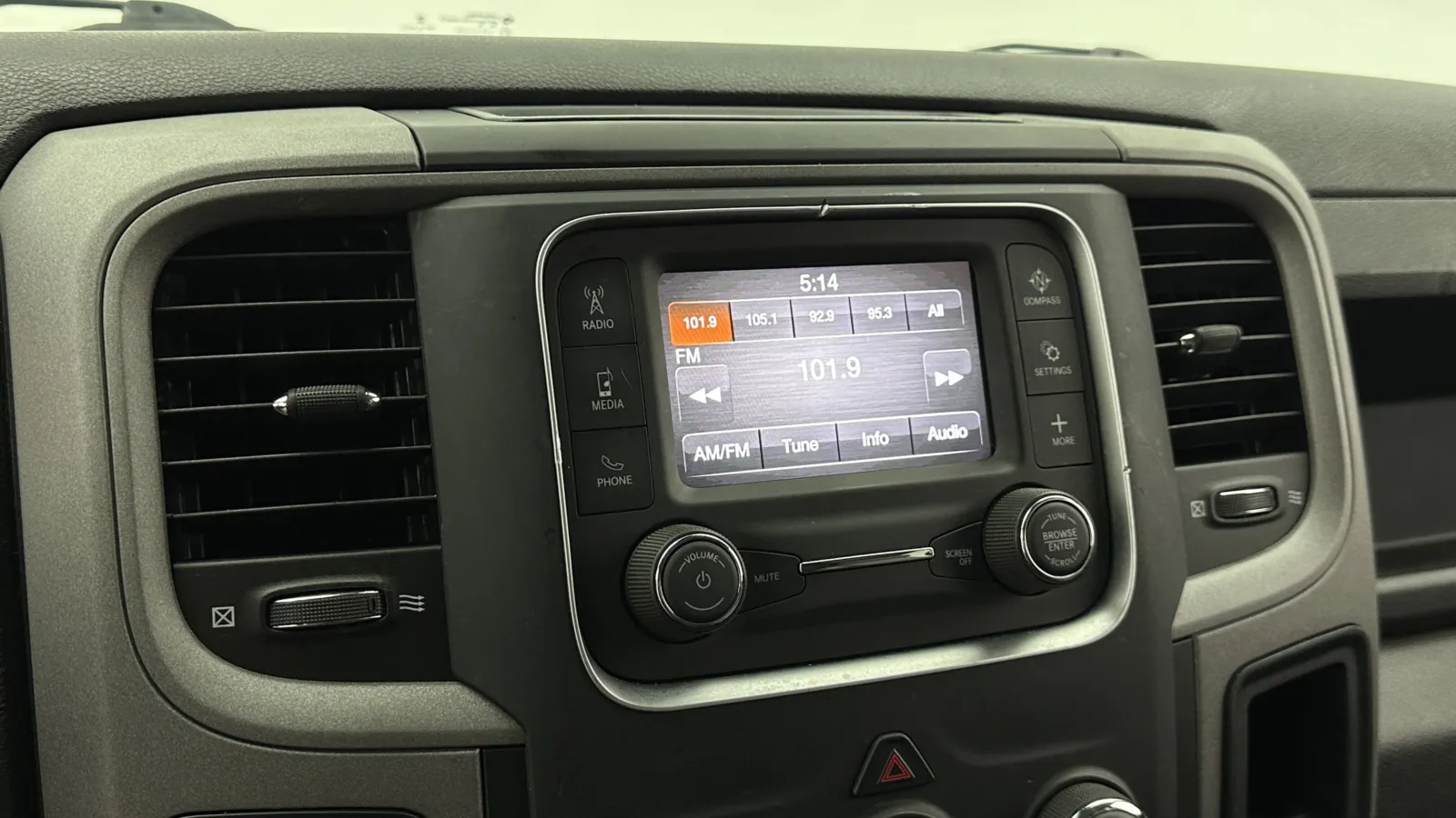 Ram 1500 photo 17