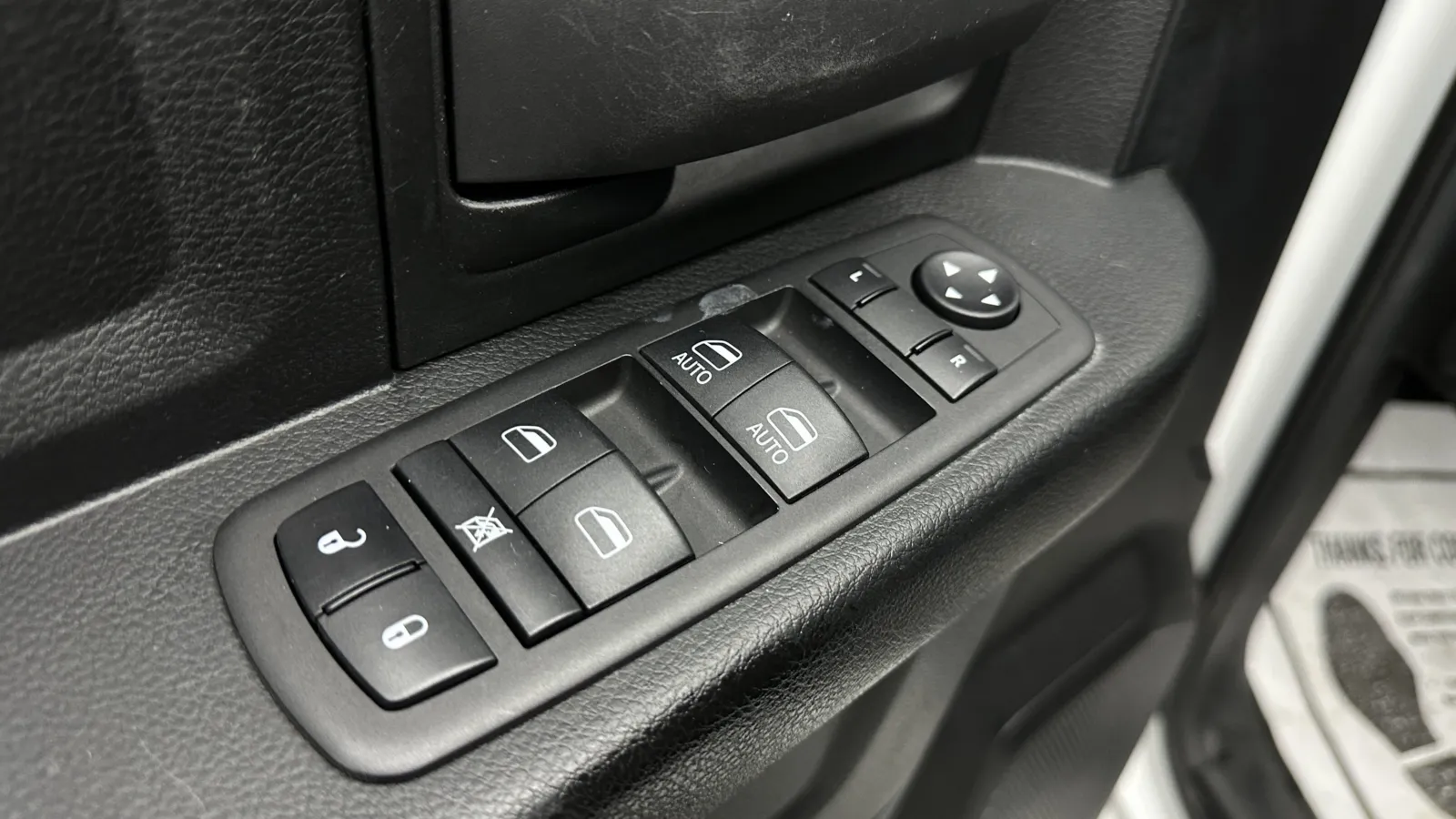 Ram 1500 photo 11
