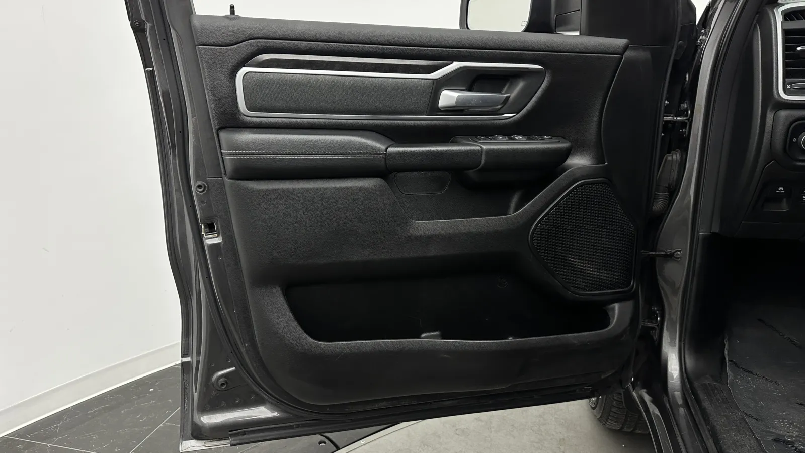 Ram 1500 photo 9