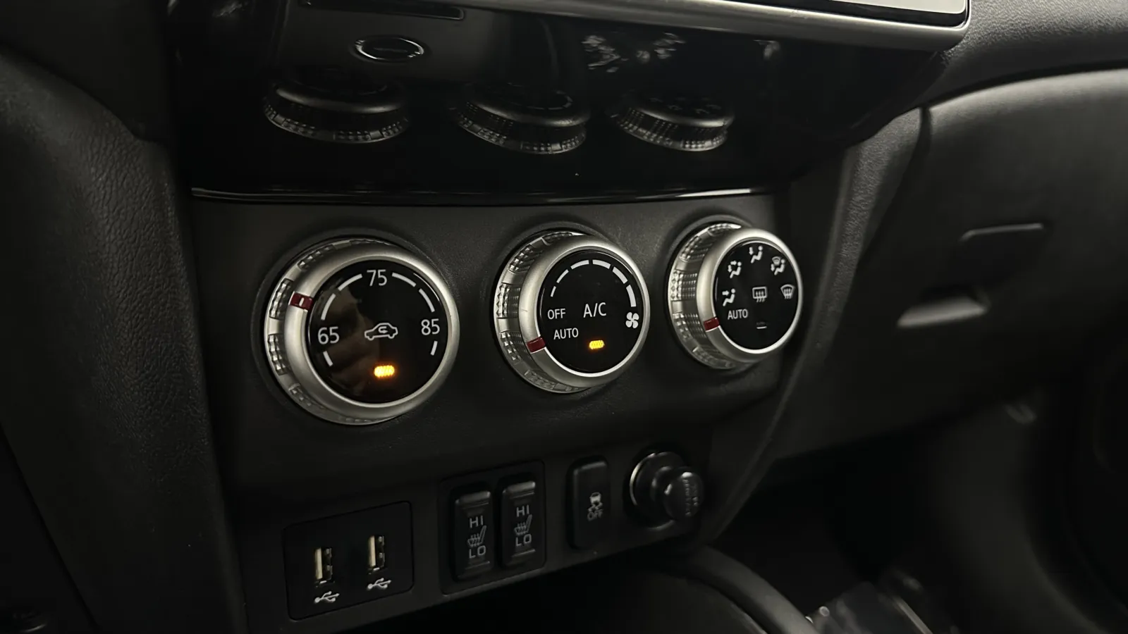 Mitsubishi Outlander Sport photo 17