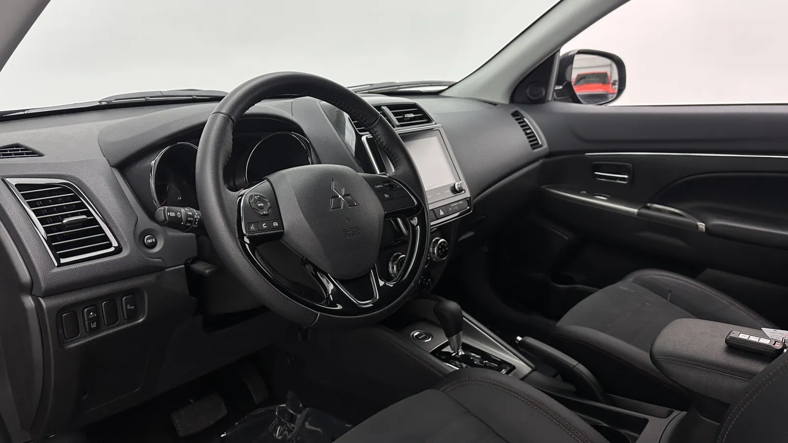 Mitsubishi Outlander Sport photo 10